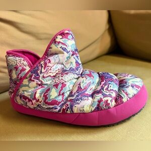 The North Face Thermoball Traction Bootie Slipper- Shoe Youth Size 4 Pink Purple